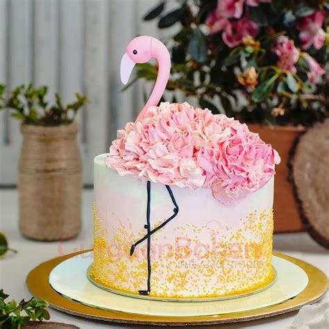 Pretty Pink Flamingo Creamy Birthday Cake Gurgaon Bakers
