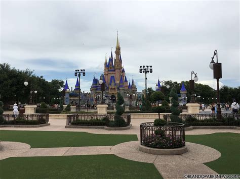 Photos Cinderella Castle Receives New Coat Of Paint At The Magic