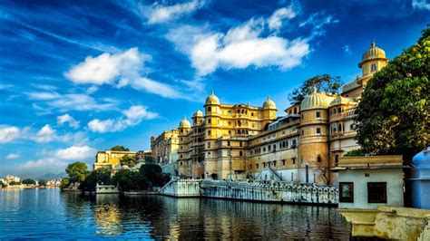 City Palace The Bejeweled Udaipur Fortress Hikezy