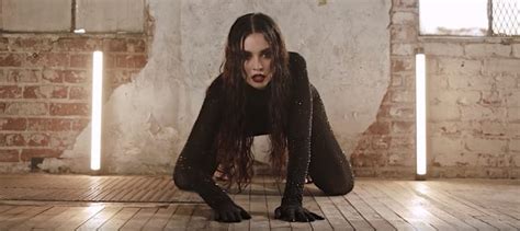Sabrina Claudio „take One To The Head Official Video