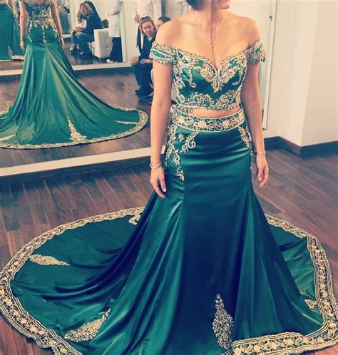 Two Pieces Hunter Green Prom Dresses With Gold Appliques Embroidery