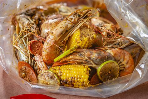 HEAD ON SHRIMP 1/2 LB - Main - Mr. Crab Seafood Boils - Seafood