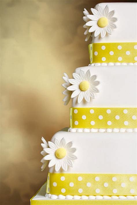Daisy Wedding Cake Cake By Celebration Cakes By Cathy Cakesdecor