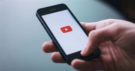 Youtube Now Lets Creators Respond To Comments With Ai Generated Smart