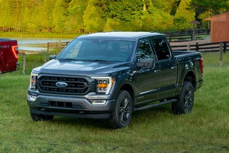 However, it is the first to maximize the potential of battery assistance both in terms of power output and onboard electric supply. 2021 Ford F150 Xlt Crew Cab - New Cars Review