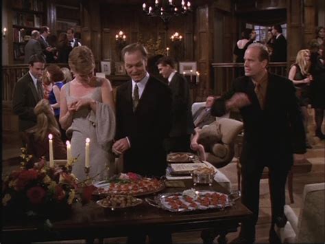 Frasier's plans for an elegant dinner party are thwarted at every turn. 5x22 The Life of the Party - Frasier Image (21293936) - Fanpop