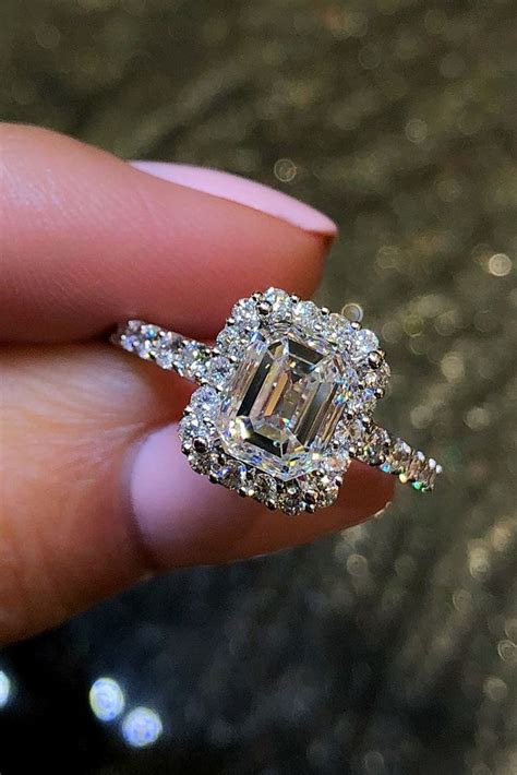 It's time to take stock of 2019. Pin on Diamond ring designs