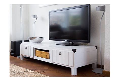 Whether you're looking for music lessons for beginners, or you're a working professional in the music industry, you'll find tips and classes to up your game, taught by talented musicians, artists, producers, and composers. 6 DIY TV Stands That Hide Ugly Cable Boxes and Wires