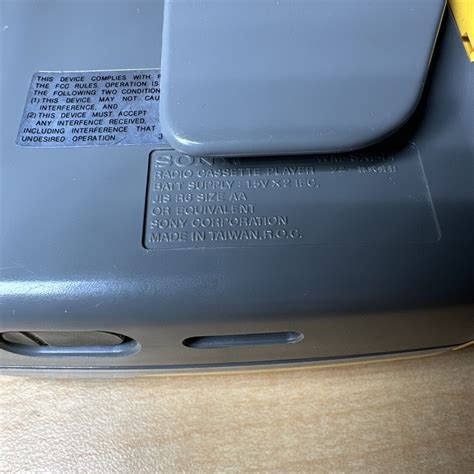 Sony Sports Cassette Tape Radio Walkman Wm Sxf44 Yellow Mega Bass