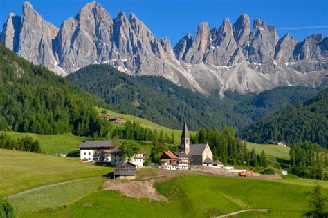 The Complete Guide To Visiting The Italian Dolomites
