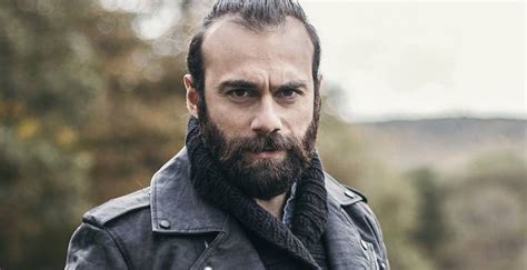 Teoman alili, 31 mart 2019 yerel seçimlerinde vatan partisi'nden i̇stanbul, bayrampaşa belediye başkan adayı oldu. Cavit Çetin Güner kimdir? Eşi kim? Sevgilisi var mı?