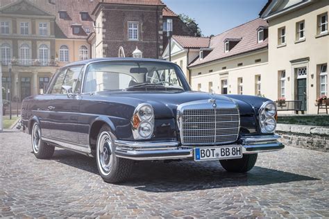 Maybe you would like to learn more about one of these? BRABUS Classic offers restored Mercedes-Benz vintage cars