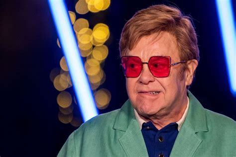 Elton Johns Outrageous Florist Bill Shocked Fans As His Spending Went