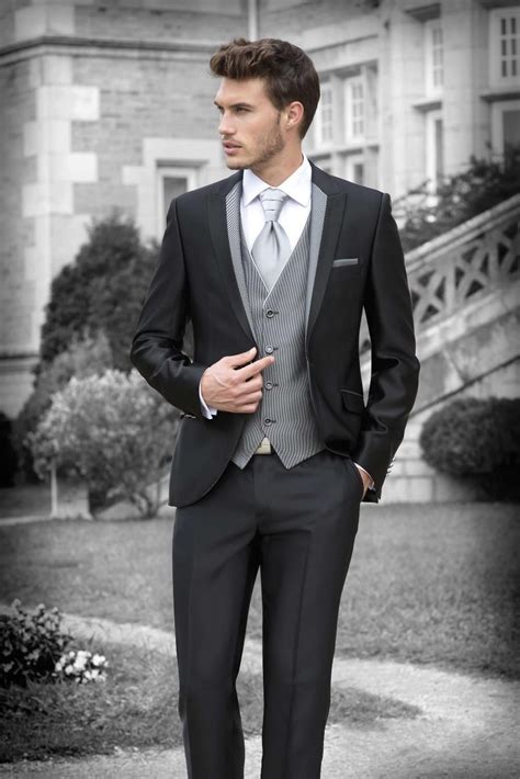 2016 New Style Groom Tuxedos Black Groomsmen Peak Lapel Best Man Suit