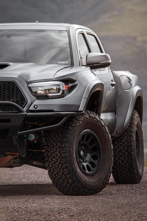 A New Exclusive Project Review Of Lifted Toyota Tacoma Overland