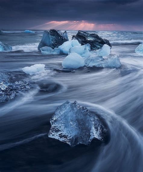 Follow Iceland S Leading Landscape Photographer Iuriebelegurschi For