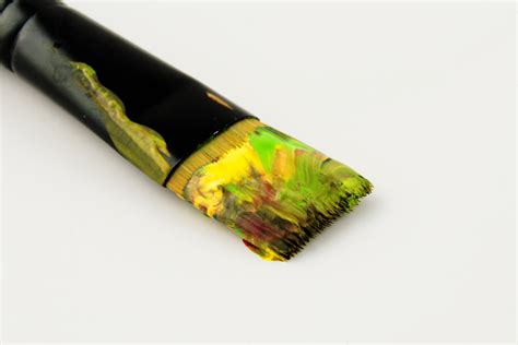무료 이미지 손 브러시 녹색 색깔 화려한 노랑 그림 미술 화가 유성 페인트 예술가들 템페라 화법 아크릴