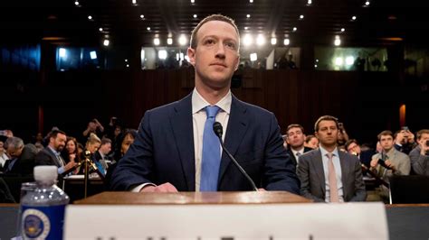 The World Has A New Centibillionaire Facebooks Mark Zuckerberg Mint