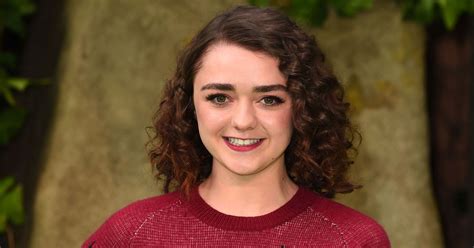 Game Of Thrones Maisie Williams Tells Graham Norton Why Fans Want To
