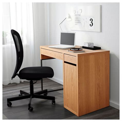 Micke Oak Effect Desk 105x50 Cm Ikea インテリア 家具 イケア ミッケ