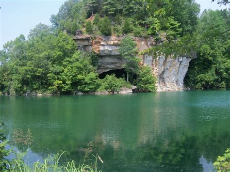 Limestone Quarry Cave In Erin Tn Oh This Is Tennessee Pinterest