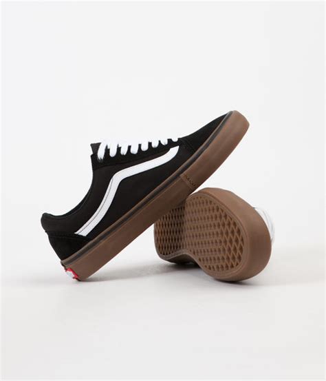 Vans Old Skool Pro Shoes Black White Medium Gum Flatspot