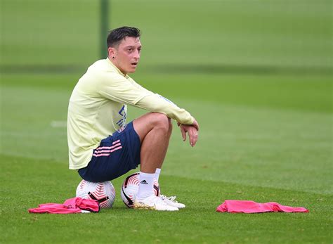Kia Joorabchian Says Mesut Ozils Situation At Arsenal Should Have