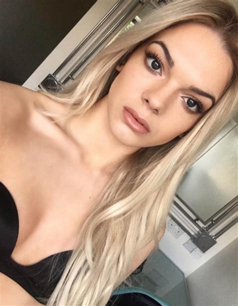 Louisa Johnson Posts Sexy Bra Selfie On Instagram Daily Star