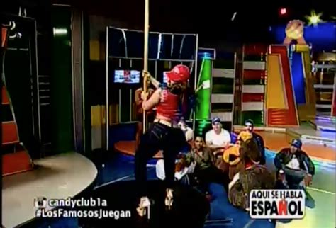 Los Famosos Juegan Bailando En El Tubo En Aqui Se Habla Español