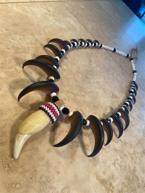 Black Bear Claw Necklace Native American Made With Resin Claws Etsy Israel
