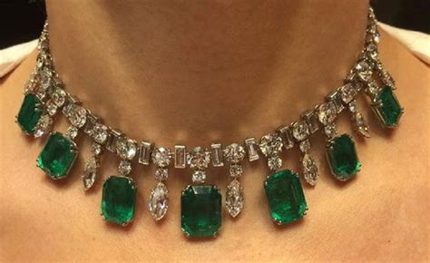 Emerald And Diamond Necklace By Bonhams Jewels Eyes Desire Gemstone