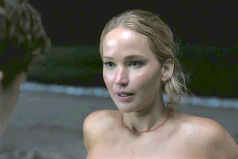 F S Est O Chocados Com Nudez Frontal De Jennifer Lawrence Em Com Dia