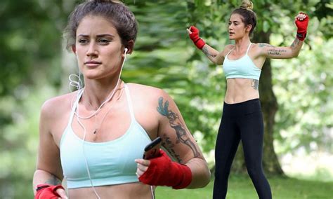 Katie Waissel Flaunts Figure In A Crop Top As She Works Up A Sweat In The Park Daily Mail Online
