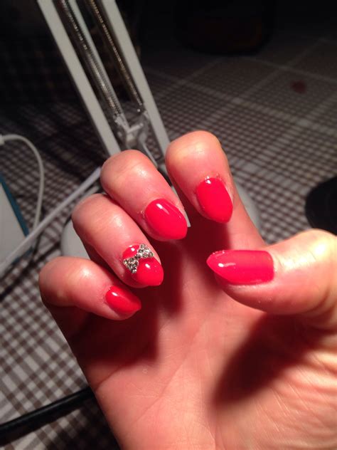 Hot Red Gel Nails In Claw Shape Sexy Sharp And Great For A Night Out Diamanté Bow Detail To