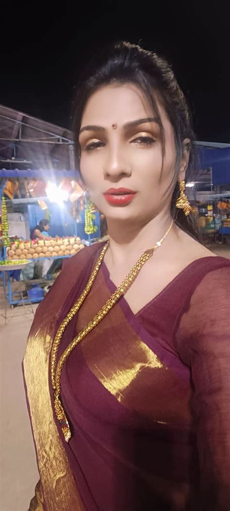 sahana indian transsexual escort in chennai