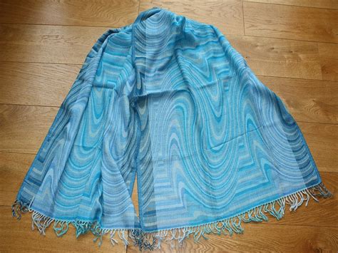 Wunderschöner Pashmina Wollschal Blautöne