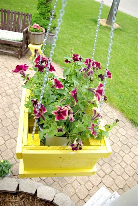 32 Best Diy Pallet And Wood Planter Box Ideas And Designs For 2017