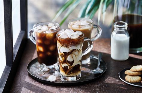 how to make a ice coffee coffe mugs with text and photo