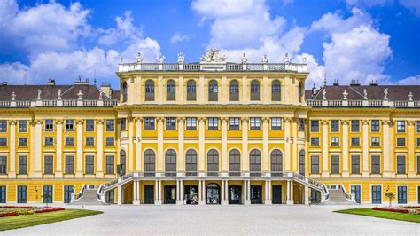 Schönbrunn Palace Vienna Book Tickets And Tours Getyourguide