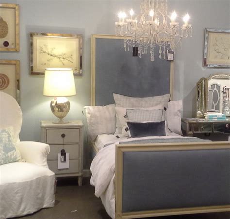 elegant bedroom chandeliers  set  mood interior vogue