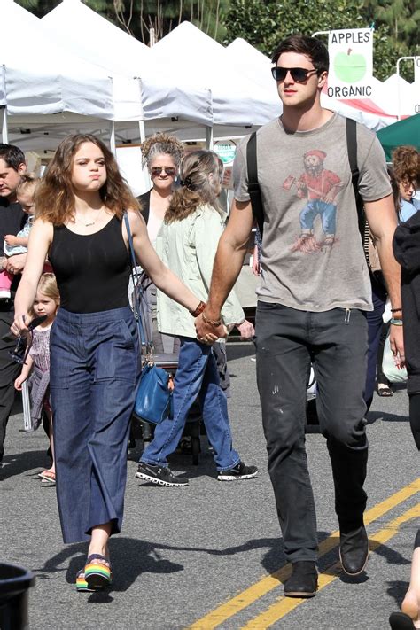 We did not find results for: Joey King Shops at the Farmer's Market with her boyfriend ...