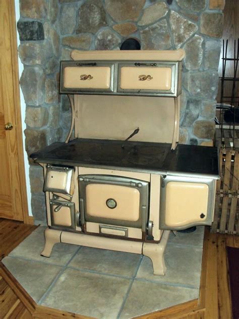 50s Or B4 Me And My Stoves Antique Kitchen Stoves Antique Wood