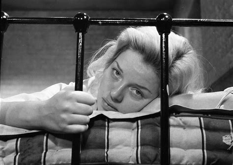 She's the blonde bombshell pictured on the cover of the beatles' sgt. Following The Mozziah: Day 2374 - "Hidden recordings"