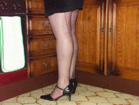 FF Nylon Seamed Stockings Suspenders And Heels 14 Pics XHamster