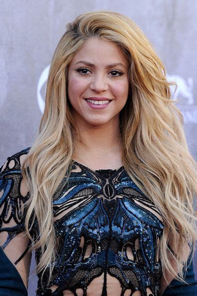 Shakira isabel mebarak ripoll (/ʃəˈkɪərə/; Shakira Awesome Blue Gown - Celebrity Style in 2020 (With ...
