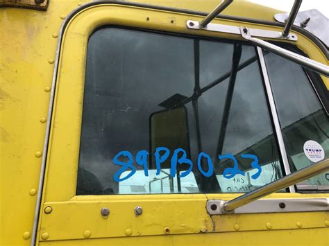 Peterbilt 388 Door Glass For Sale