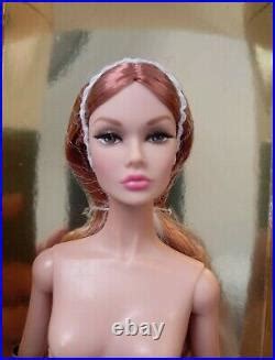 NUDE 2021 CONVENTION Style Lab ALLURING POPPY PARKER DOLL Fashion