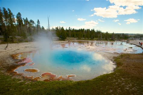 Hot Spring In Yellowstone Free Stock Photo Public Domain Pictures