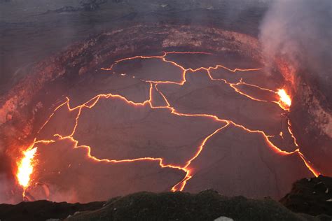 VIDEO: New Videos Capture Kilauea Volcano Lava Lake