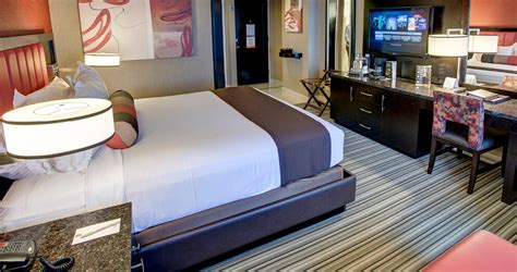 Book A Luxury King Room Golden Nugget Atlantic City
